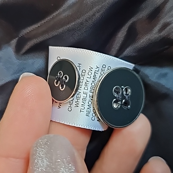 7th Avenue New York & Company blue blazer. 4 - Picture 7 of 9